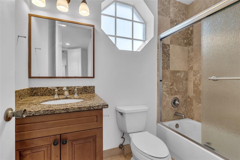 Image 52 of 62 For 416 11th St  