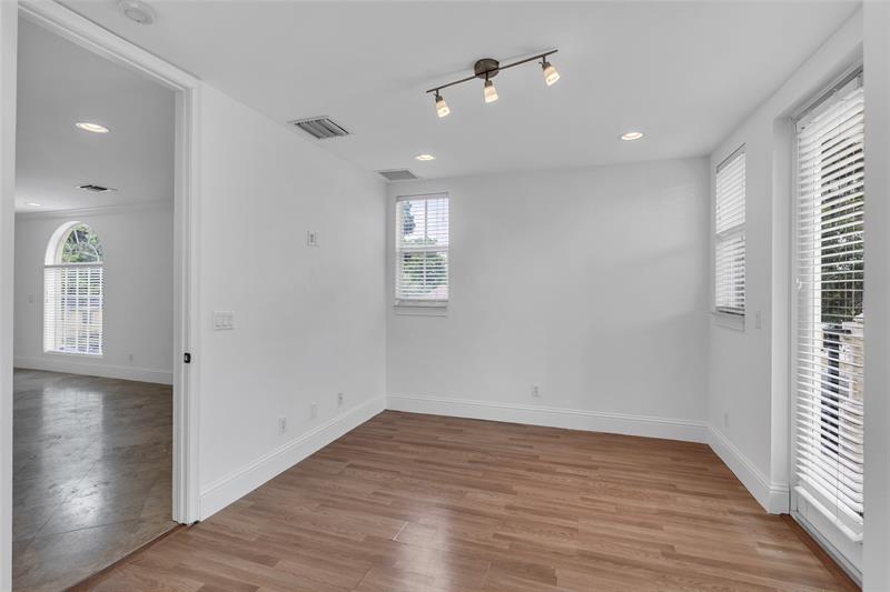 Image 54 of 62 For 416 11th St  