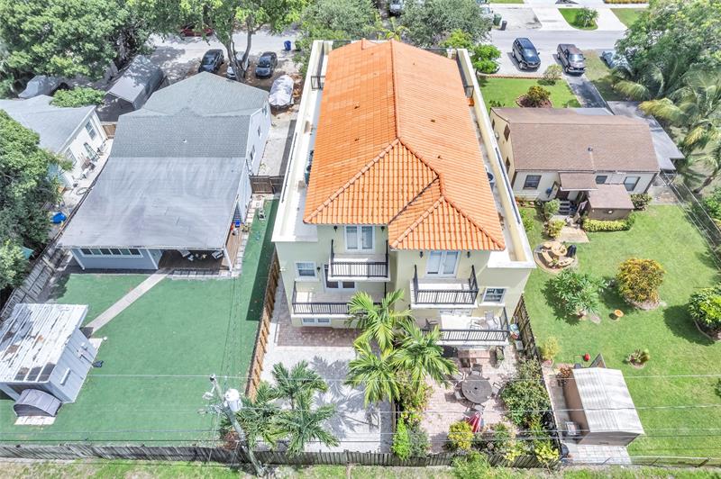 Image 8 of 62 For 416 11th St  