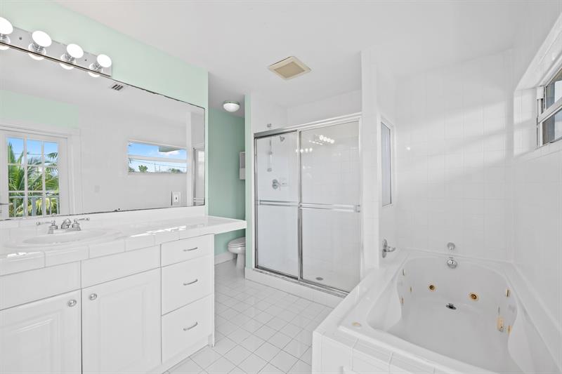 Image 31 of 43 For 715 Tyler St