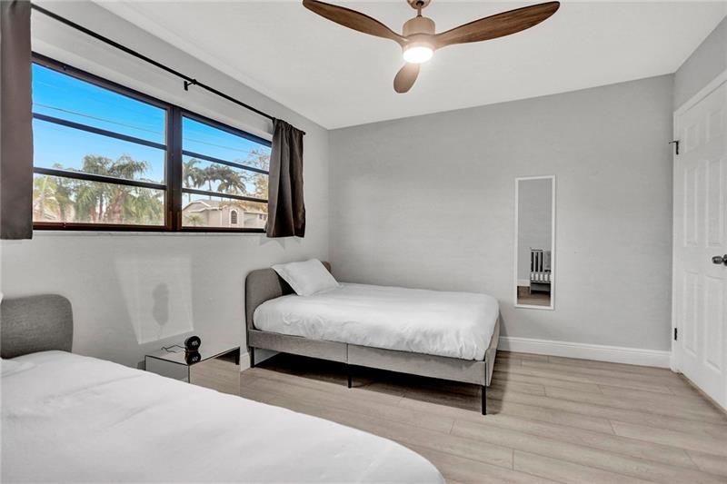 Image 13 of 26 For 5170 89th Ter