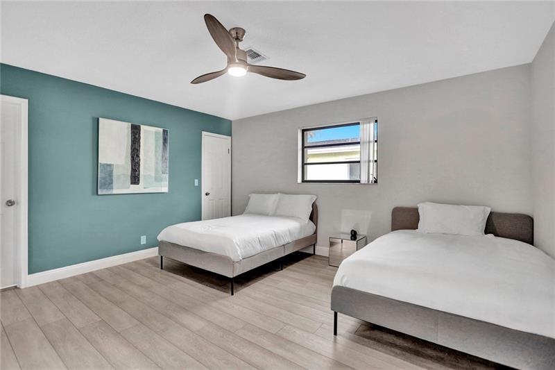 Image 9 of 26 For 5170 89th Ter