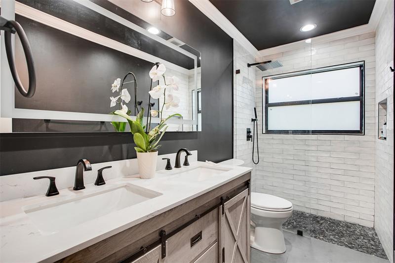 Image 9 of 20 For 10918 56th Court