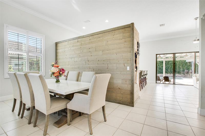 Image 6 of 20 For 10918 56th Court