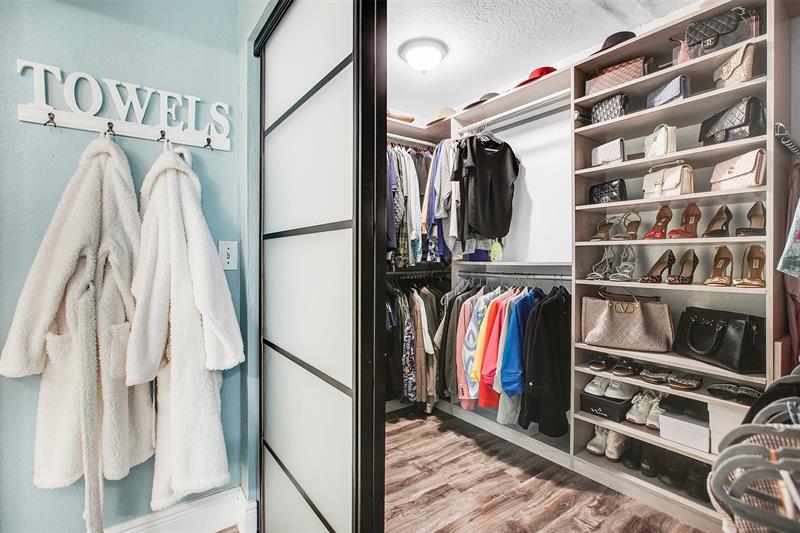 Image 8 of 20 For 10918 56th Court