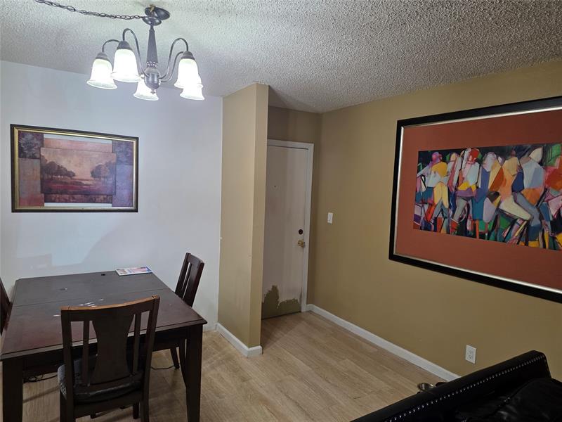 Image 18 of 22 For 959 2nd Ave  135