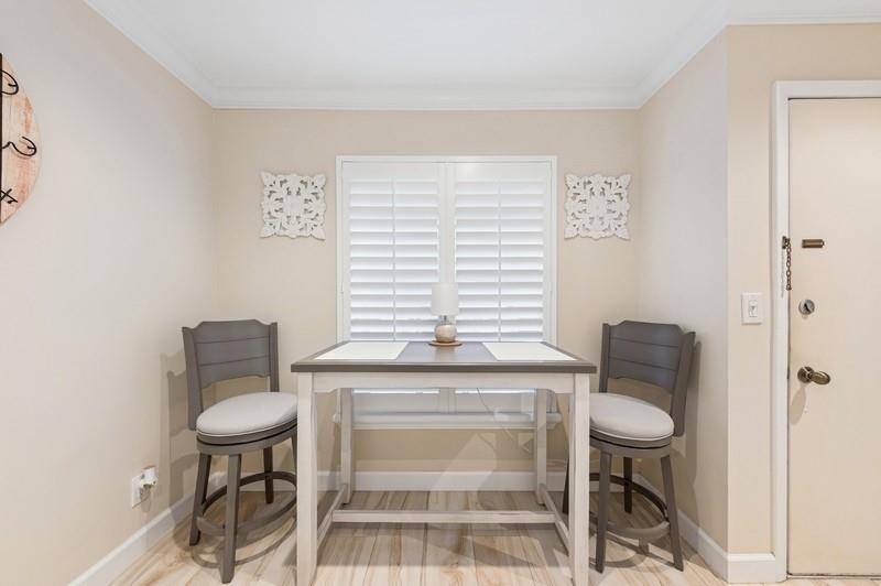 Image 14 of 20 For 13578 Via Flora  E