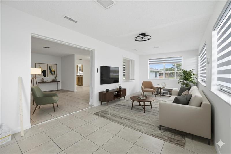 Image 4 of 32 For 10151 35th St  2-a