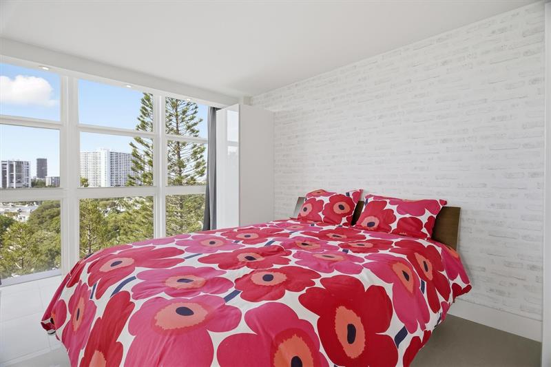 Image 20 of 57 For 1000 Parkview Dr 1030