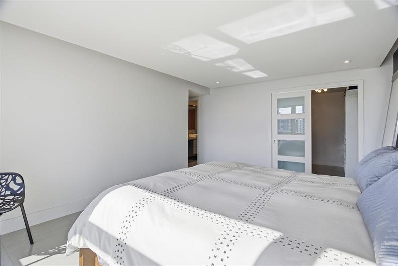 Image 25 of 57 For 1000 Parkview Dr 1030