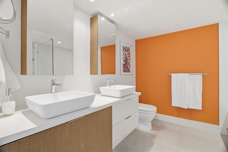 Image 27 of 57 For 1000 Parkview Dr 1030