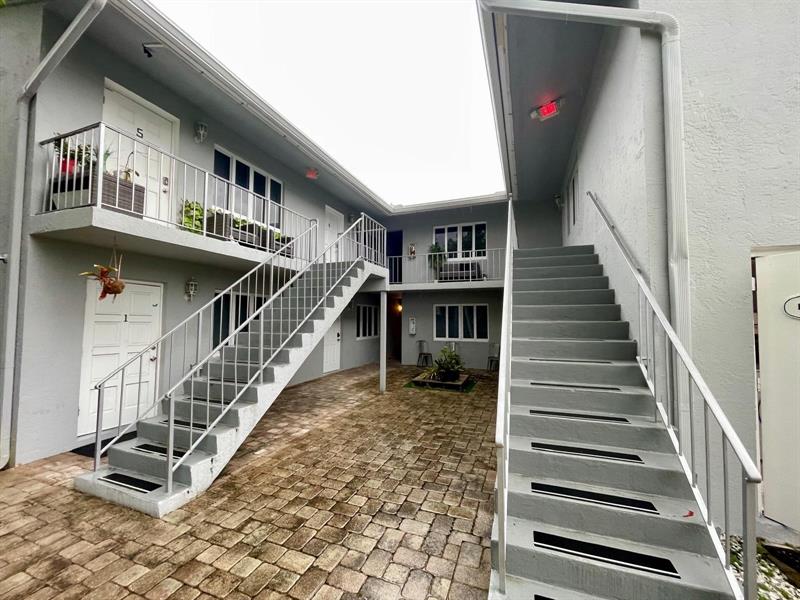 Details for 820 17th Ave  7, Fort Lauderdale, FL 33304