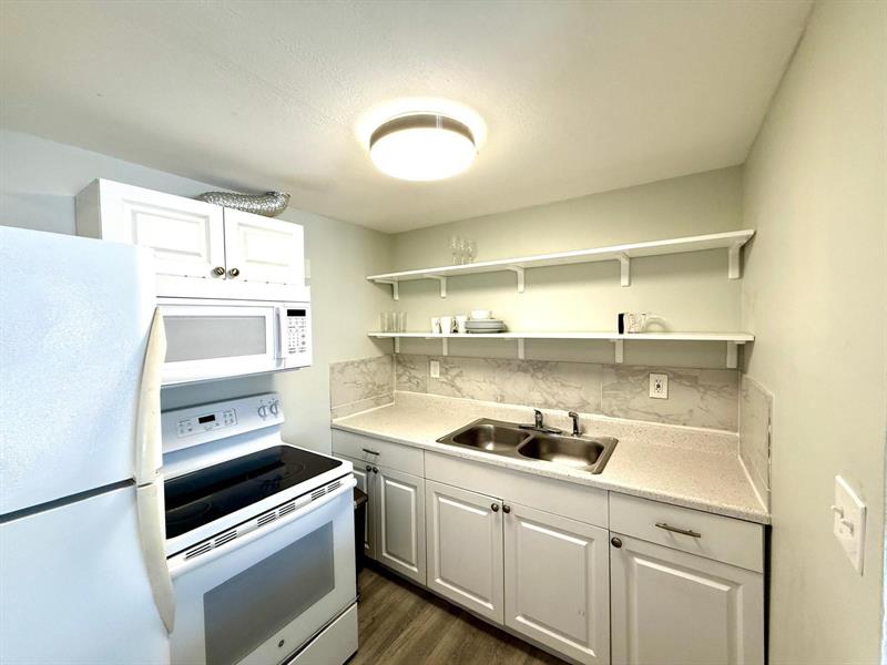 Image 5 of 12 For 820 17th Ave  7