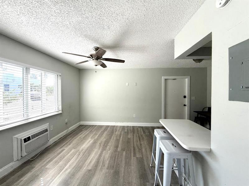 Image 8 of 12 For 820 17th Ave  7