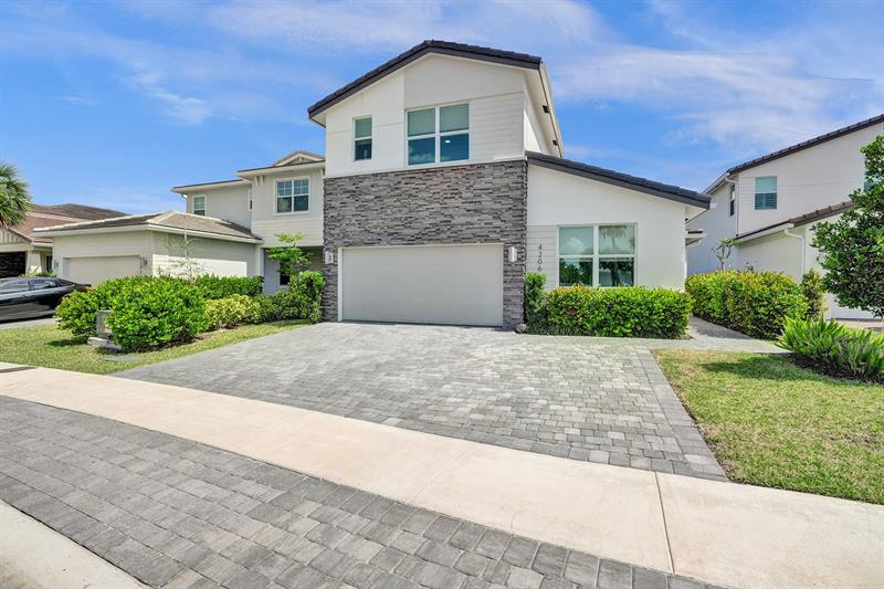 Image 3 of 14 For 4206 Rosa Drive