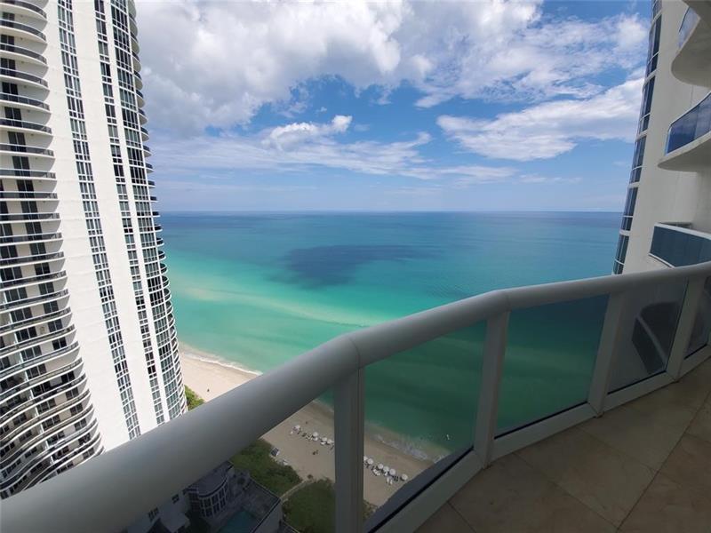 Image 18 of 21 For 15901 Collins Ave  2903