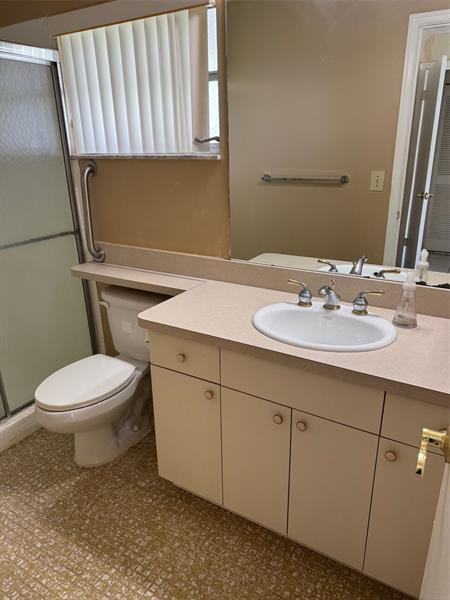 Image 21 of 25 For 1071 88th Ave  93a