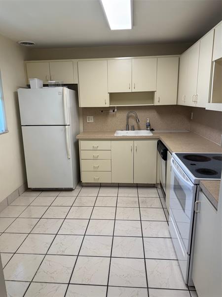 Image 8 of 25 For 1071 88th Ave  93a