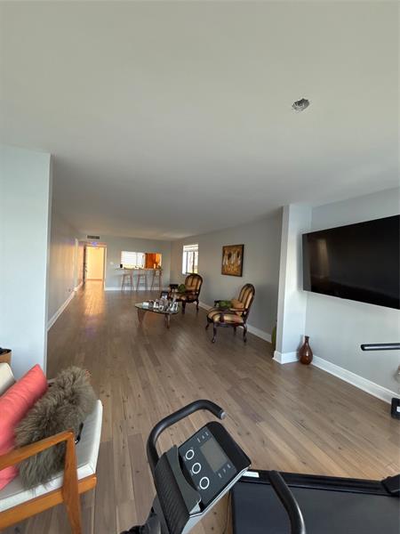 Image 15 of 27 For 10724 Clairmont Cir  10724
