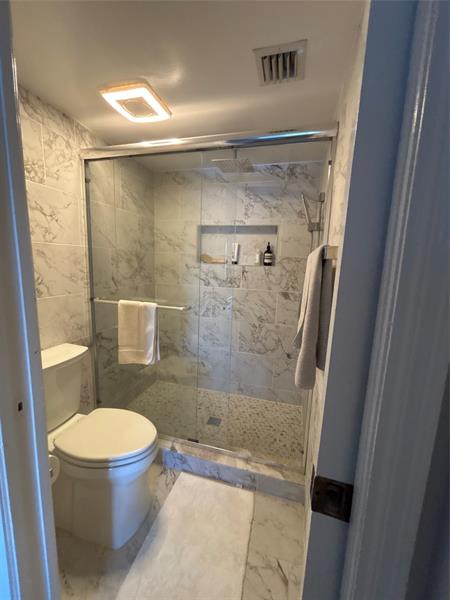 Image 20 of 27 For 10724 Clairmont Cir  10724