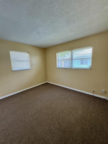 Image 6 of 7 For 1901 29th St  4