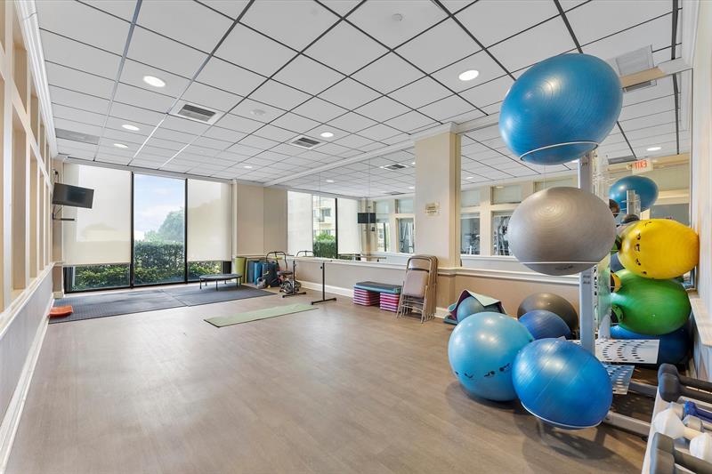 Image 24 of 36 For 1900 Ocean Blvd  10j