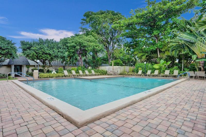 Image 51 of 63 For 801 Federal Hwy  Ph-14