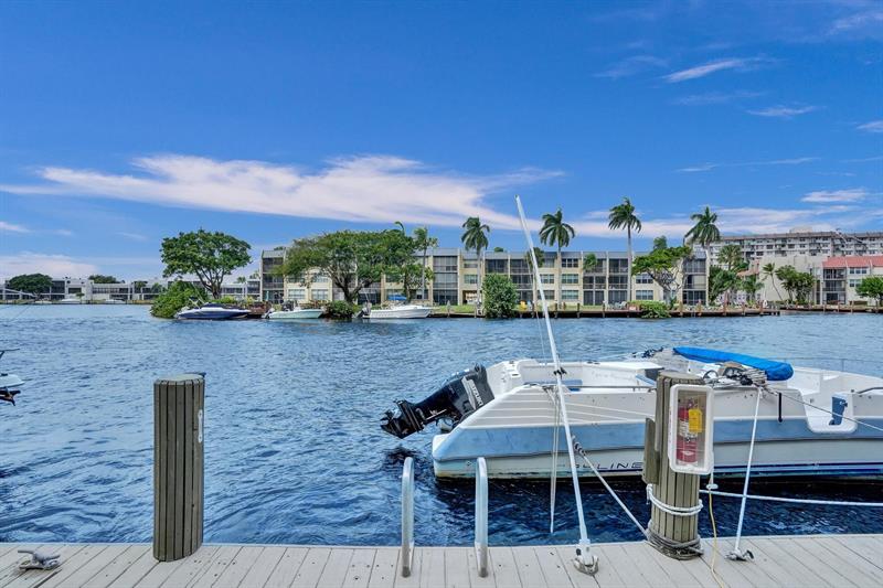 Image 62 of 63 For 801 Federal Hwy  Ph-14