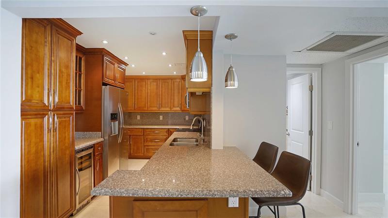 Image 11 of 42 For 4250 Galt Ocean Dr  4j