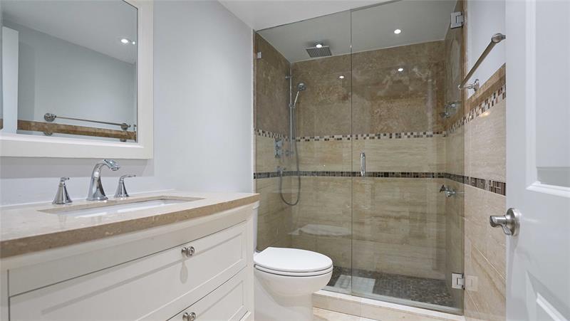 Image 16 of 42 For 4250 Galt Ocean Dr  4j