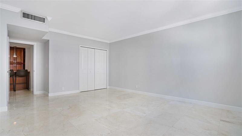 Image 17 of 42 For 4250 Galt Ocean Dr  4j