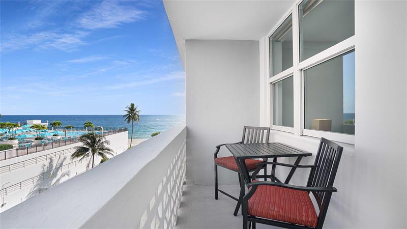 Image 3 of 42 For 4250 Galt Ocean Dr  4j