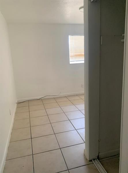 Image 7 of 8 For 900 17th Ave  East