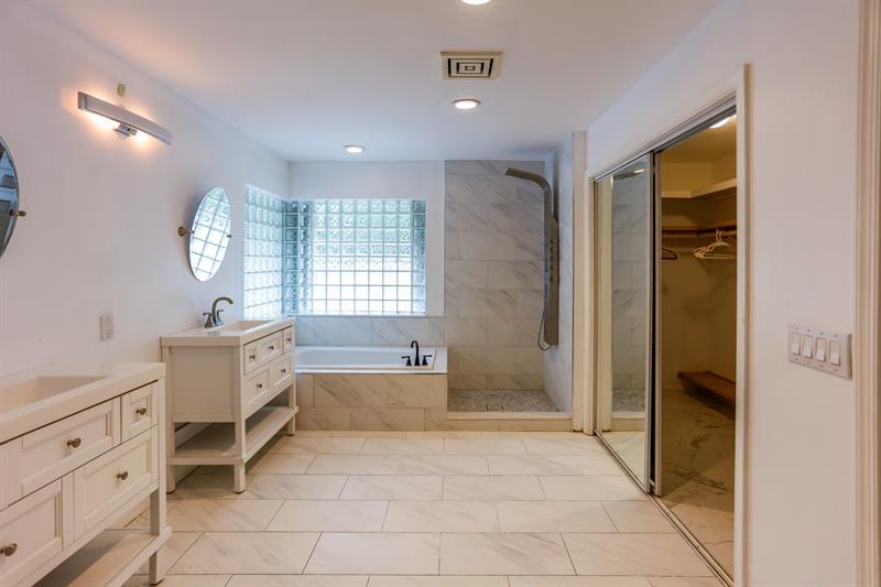 Image 12 of 41 For 5317 67th Ave