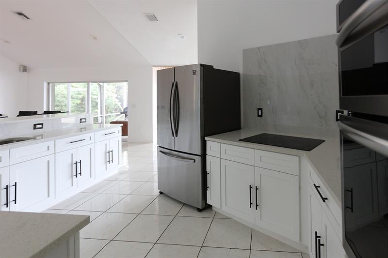 Image 14 of 41 For 5317 67th Ave