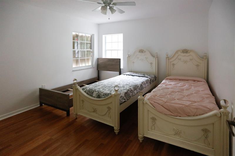 Image 17 of 41 For 5317 67th Ave