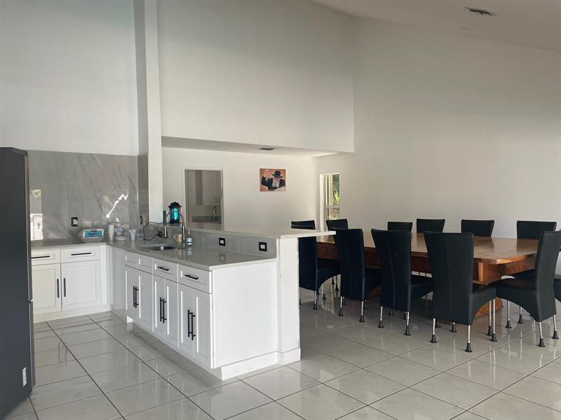 Image 22 of 41 For 5317 67th Ave