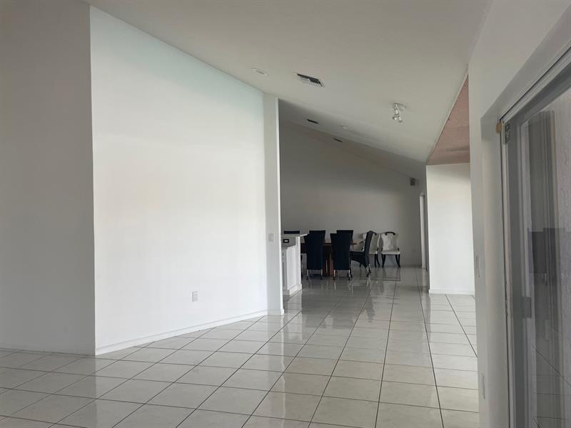 Image 23 of 41 For 5317 67th Ave