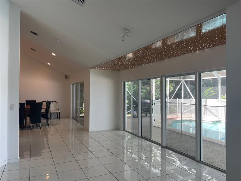 Image 26 of 41 For 5317 67th Ave