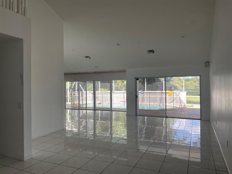 Image 27 of 41 For 5317 67th Ave