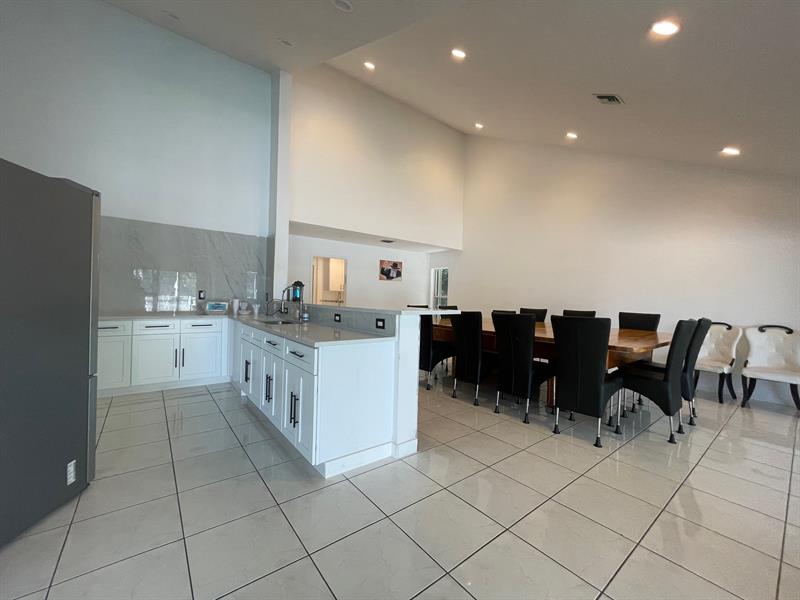 Image 28 of 41 For 5317 67th Ave