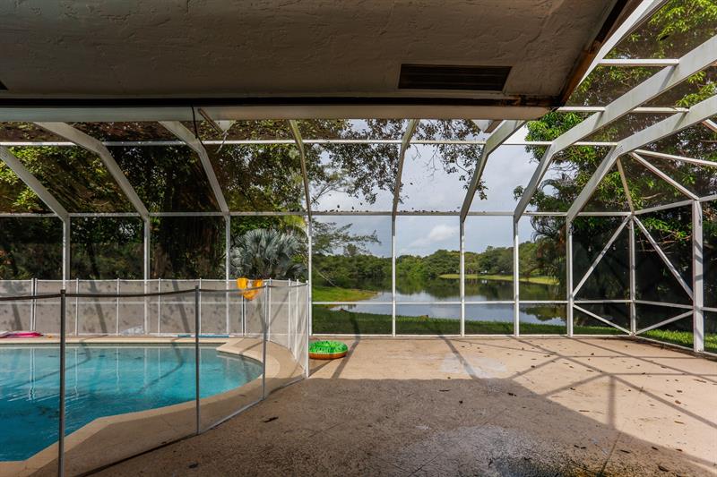 Image 32 of 41 For 5317 67th Ave