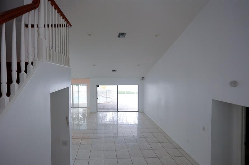 Image 6 of 41 For 5317 67th Ave