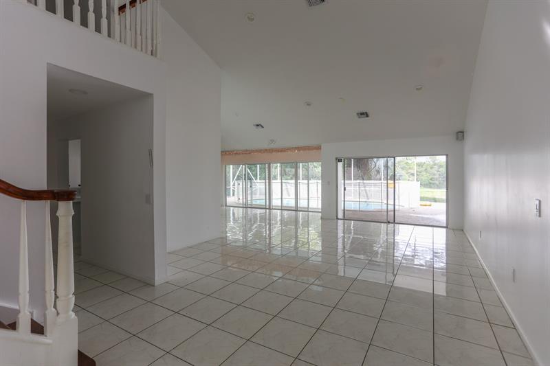 Image 8 of 41 For 5317 67th Ave