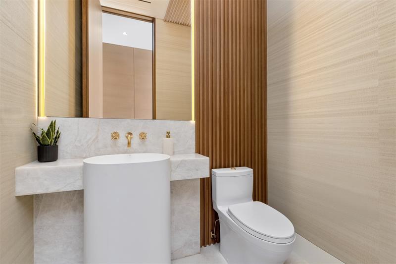 Image 26 of 99 For 625 San Marco Dr