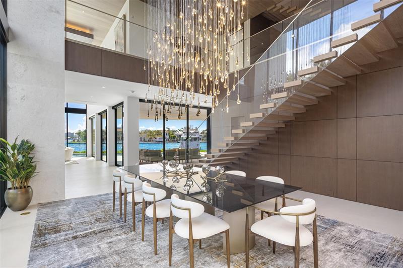 Image 33 of 99 For 625 San Marco Dr