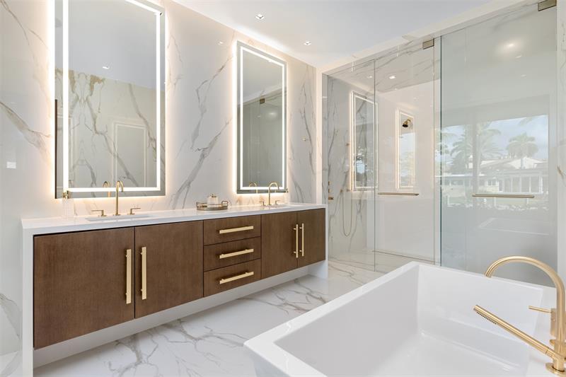 Image 37 of 99 For 625 San Marco Dr