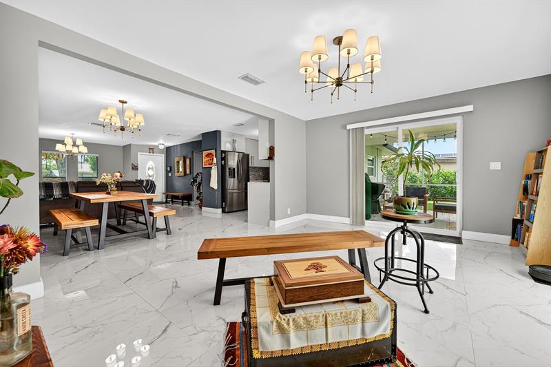 Image 15 of 37 For 10775 40th St