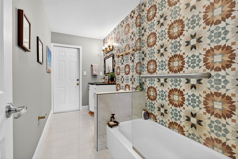 Image 25 of 37 For 10775 40th St