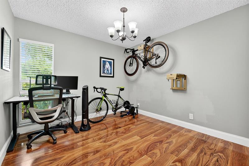 Image 29 of 37 For 10775 40th St